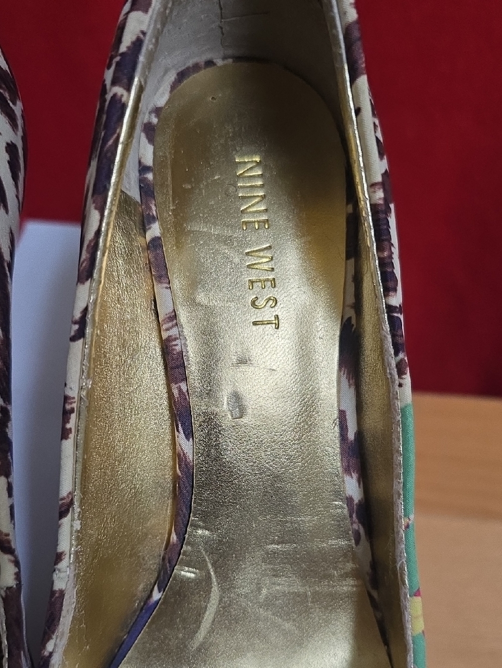 Nine West floral fabric heels size 7M - Picture 2 of 4